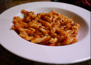 Vegan Pasta Recipe - boca crumbles, pasta sauce, germilli pasta. 7-day vegan challenge *knowgirls