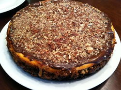 Carmel Turtle Cheesecake - Easter dinner with Modern Twists - the knowgirls